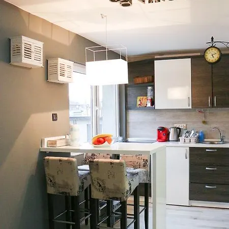 Old Corner Apartment